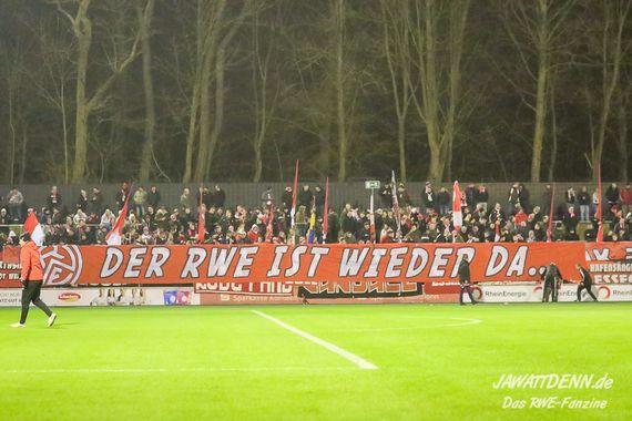 1. FC Köln II vs Rot-Weiss Essen (0-1) (4)