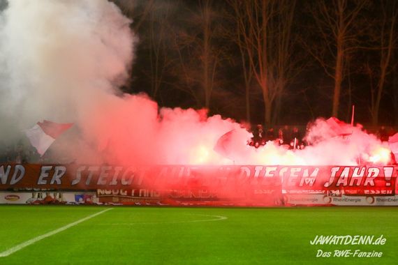 1. FC Köln II vs Rot-Weiss Essen (0-1) (11)