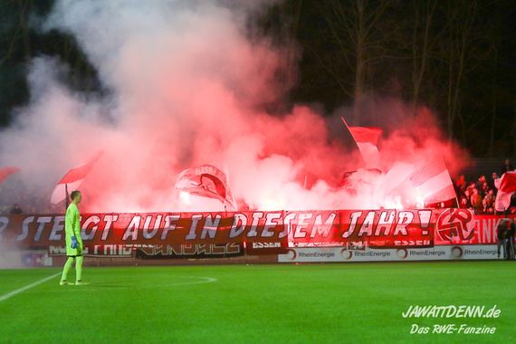 1. FC Köln II vs Rot-Weiss Essen (0-1) (15)