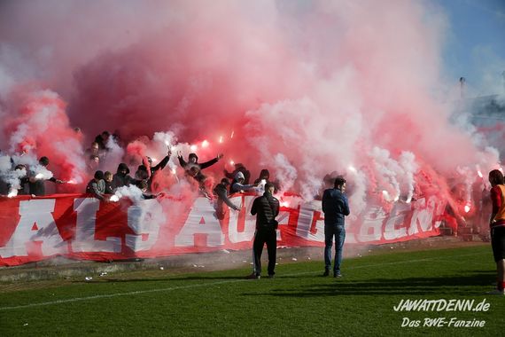 Rot-Weiss Essen vs Rot-Weiß Oberhausen (1-0) (4)