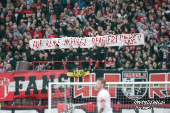Rot-Weiss Essen vs Rot-Weiß Oberhausen (1-0) (7)