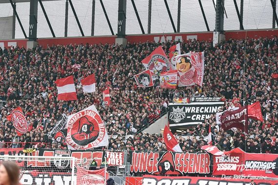 Rot-Weiss Essen vs Rot-Weiß Oberhausen (1-0) (11)