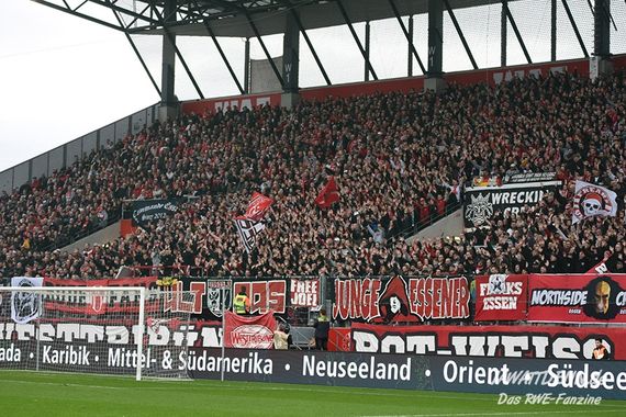 Rot-Weiss Essen vs Rot-Weiß Oberhausen (1-0) (14)