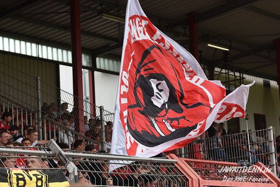 Rot-Weiß Oberhausen vs Rot-Weiss Essen (0-3) (2)