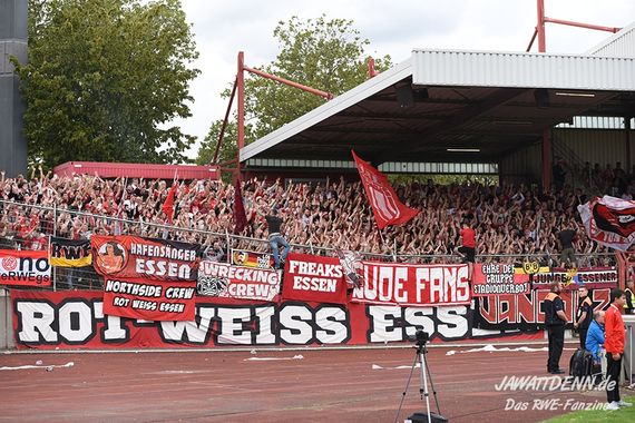 Rot-Weiß Oberhausen vs Rot-Weiss Essen (0-3) (7)