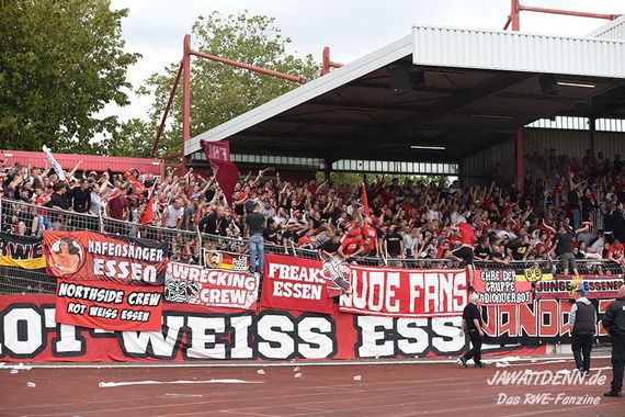 Rot-Weiß Oberhausen vs Rot-Weiss Essen (0-3) (9)