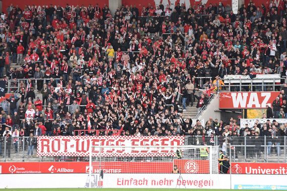 Rot-Weiss Essen vs SC Wiedenbrück 2000 (0-0) (11)