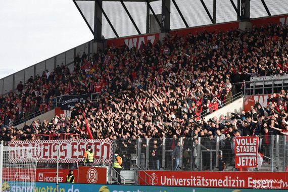 Rot-Weiss Essen vs TSV Alemannia Aachen (2-1) (10)