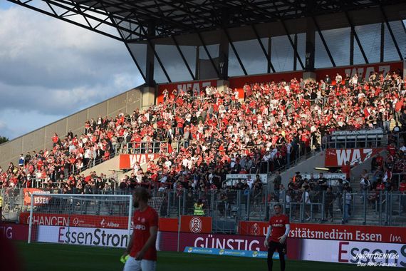 Rot-Weiss Essen vs SV Straelen (1-4) (5)