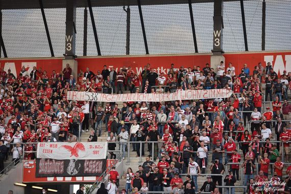 Rot-Weiss Essen vs SV Straelen (1-4) (8)