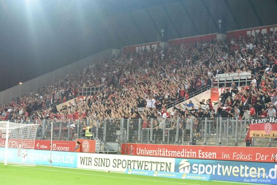 Rot-Weiss Essen vs VfB Homberg (3-0) (10)