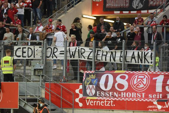 Rot-Weiss Essen vs FC Schalke 04 II (1-0) (1)