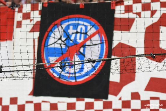 Rot-Weiss Essen vs FC Schalke 04 II (1-0) (9)