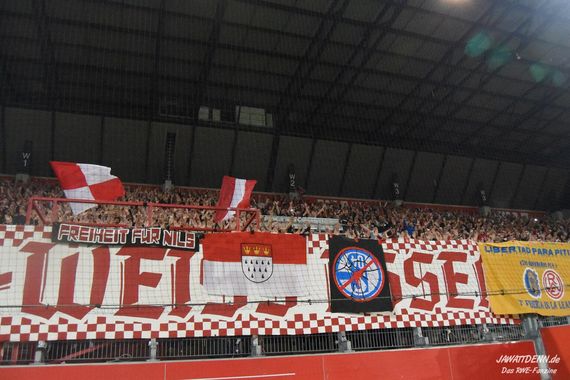 Rot-Weiss Essen vs FC Schalke 04 II (1-0) (10)