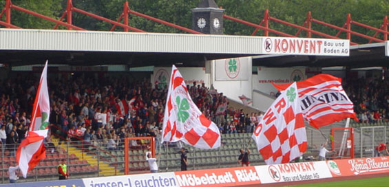 Rot-Weiß Oberhausen vs Wacker Burghausen (1-2) (4)
