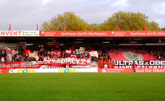 Rot-Weiß Oberhausen vs Schwarz-Weiß Essen (1-1) (2)