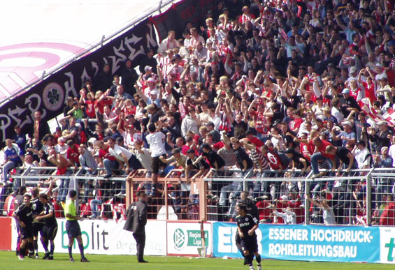 Rot-Weiss Essen vs Rot-Weiß Oberhausen (1-4) (17)