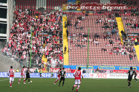 1. FC Kaiserslautern vs Rot-Weiß Oberhausen (1-1) (10)