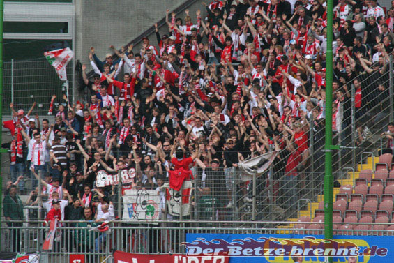 1. FC Kaiserslautern vs Rot-Weiß Oberhausen (1-1) (11)