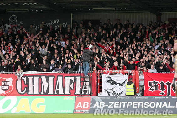 Rot-Weiß Oberhausen vs 1. FC Kaiserslautern (2-1) (3)