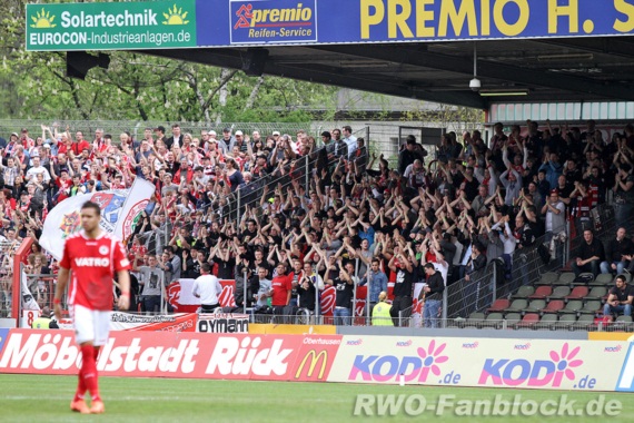 Rot-Weiß Oberhausen vs SSV Jahn Regensburg (1-2) (3)