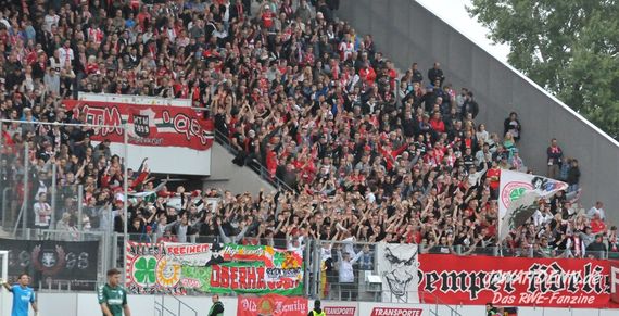 Rot-Weiss Essen vs Rot-Weiß Oberhausen (4-4) (3)