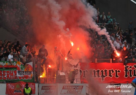 Rot-Weiss Essen vs Rot-Weiß Oberhausen (4-4) (10)
