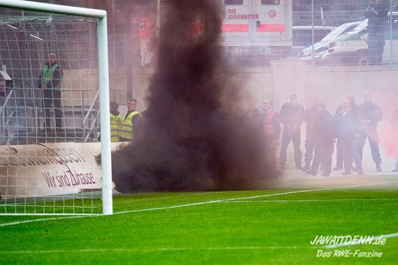 Rot-Weiss Essen vs Rot-Weiß Oberhausen (4-4) (22)
