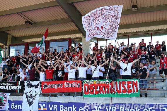 SV Bergisch Gladbach vs Rot-Weiß Oberhausen (0-2) (2)