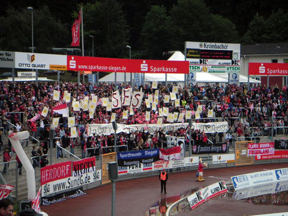 Sportfreunde Siegen vs SpVgg Unterhaching (4-0) (4)