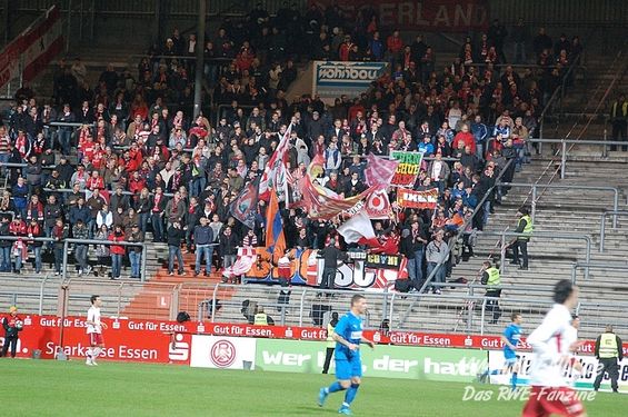 Rot-Weiss Essen vs Sportfreunde Siegen (2-0) (3)