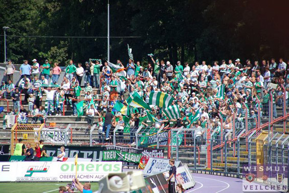 FC Erzgebirge Aue vs SpVgg Fürth (1-1) (1)