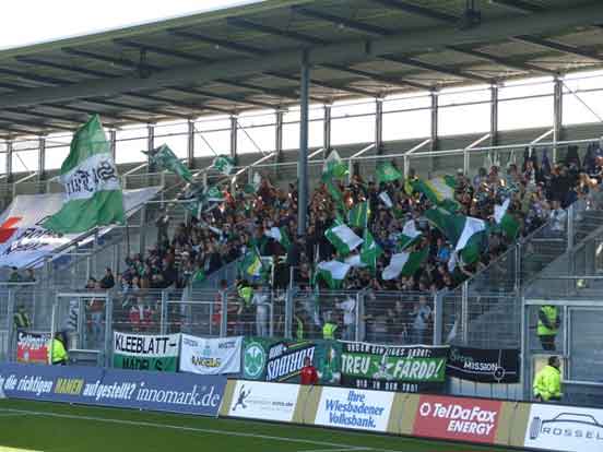 SV Wehen Wiesbaden vs SpVgg Fürth (1-1) (2)