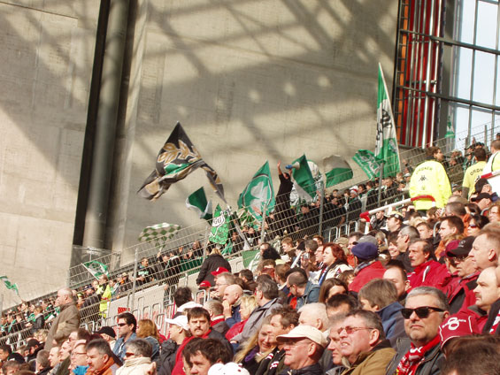 1. FC Kaiserslautern vs SpVgg Fürth (1-2) (7)