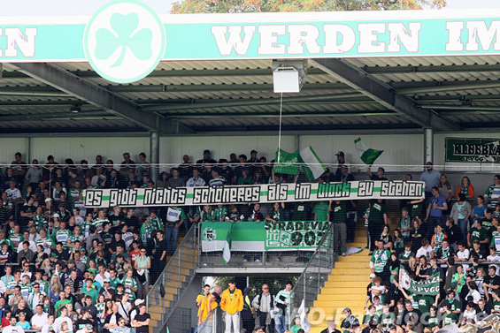 SpVgg Fürth vs Rot-Weiß Oberhausen (4-0) (1)