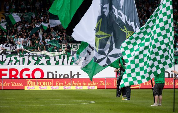SpVgg Fürth vs SC Paderborn (2-0) (2)