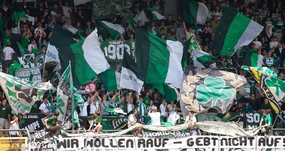 SpVgg Fürth vs DSC Arminia Bielefeld (1-0) (3)