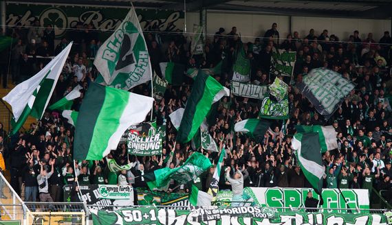 SpVgg Fürth vs FC Hansa Rostock (3-0) (2)
