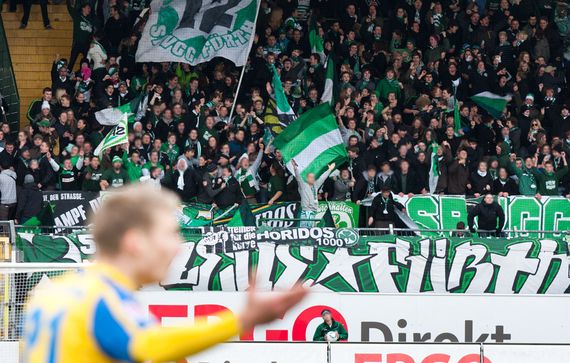 SpVgg Fürth vs FC Hansa Rostock (3-0) (4)