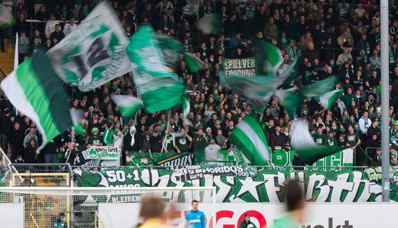 SpVgg Fürth vs FC Hansa Rostock (3-0) (10)