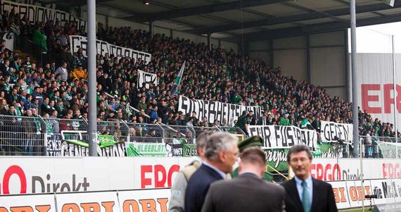 SpVgg Fürth vs FC Energie Cottbus (3-0) (4)