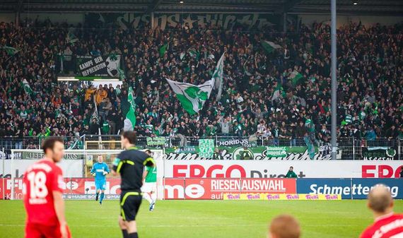 SpVgg Fürth vs FC Energie Cottbus (3-0) (15)