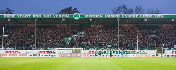 SpVgg Fürth vs FC Energie Cottbus (3-0) (23)