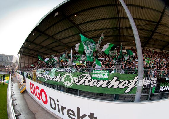 SpVgg Fürth vs FC St. Pauli (2-1) (1)