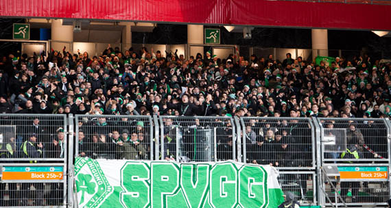 1. FC Nürnberg vs SpVgg Fürth (0-1) (11)