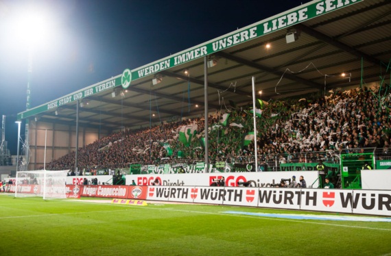 SpVgg Fürth vs 1. FC Nürnberg (0-0) (25)