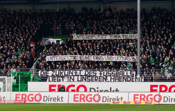 SpVgg Fürth vs FC Augsburg (1-1) (15)