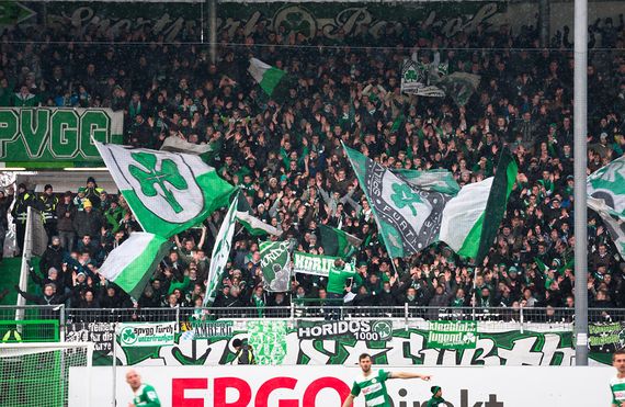 SpVgg Fürth vs VfL Wolfsburg (0-1) (11)