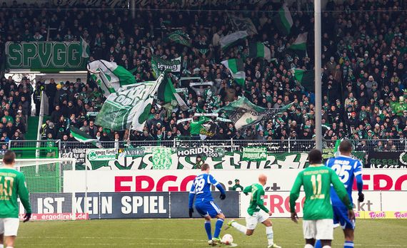 SpVgg Fürth vs VfL Wolfsburg (0-1) (14)