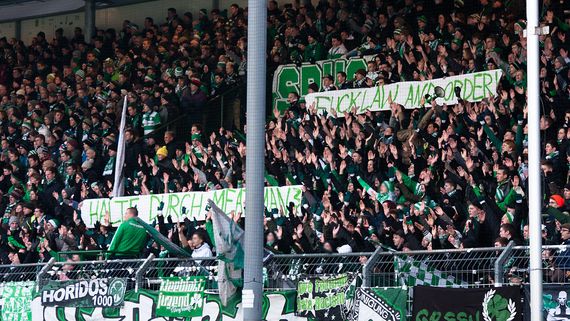 SpVgg Fürth vs VfL Wolfsburg (0-1) (17)